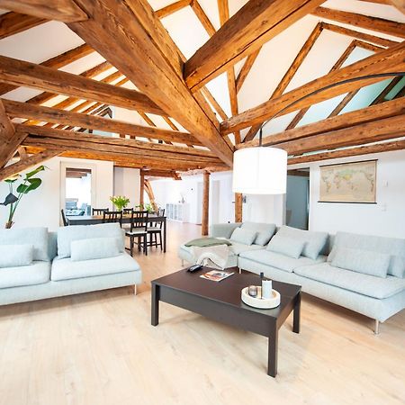 Schlossberg - Ferienwohnung Im Herzen Von Selb Bagian luar foto
