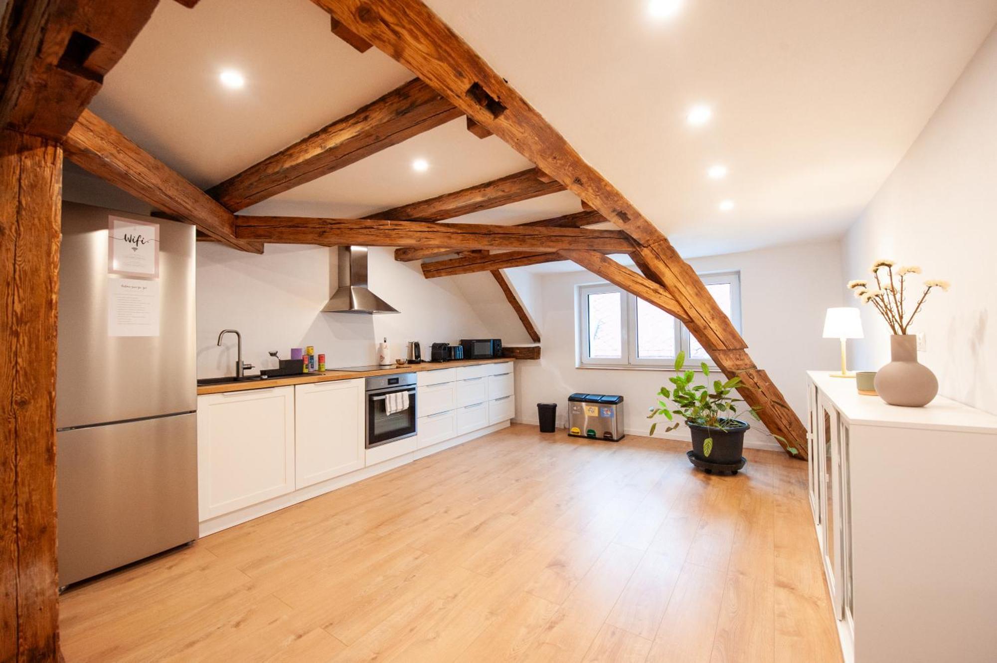 Schlossberg - Ferienwohnung Im Herzen Von Selb Bagian luar foto