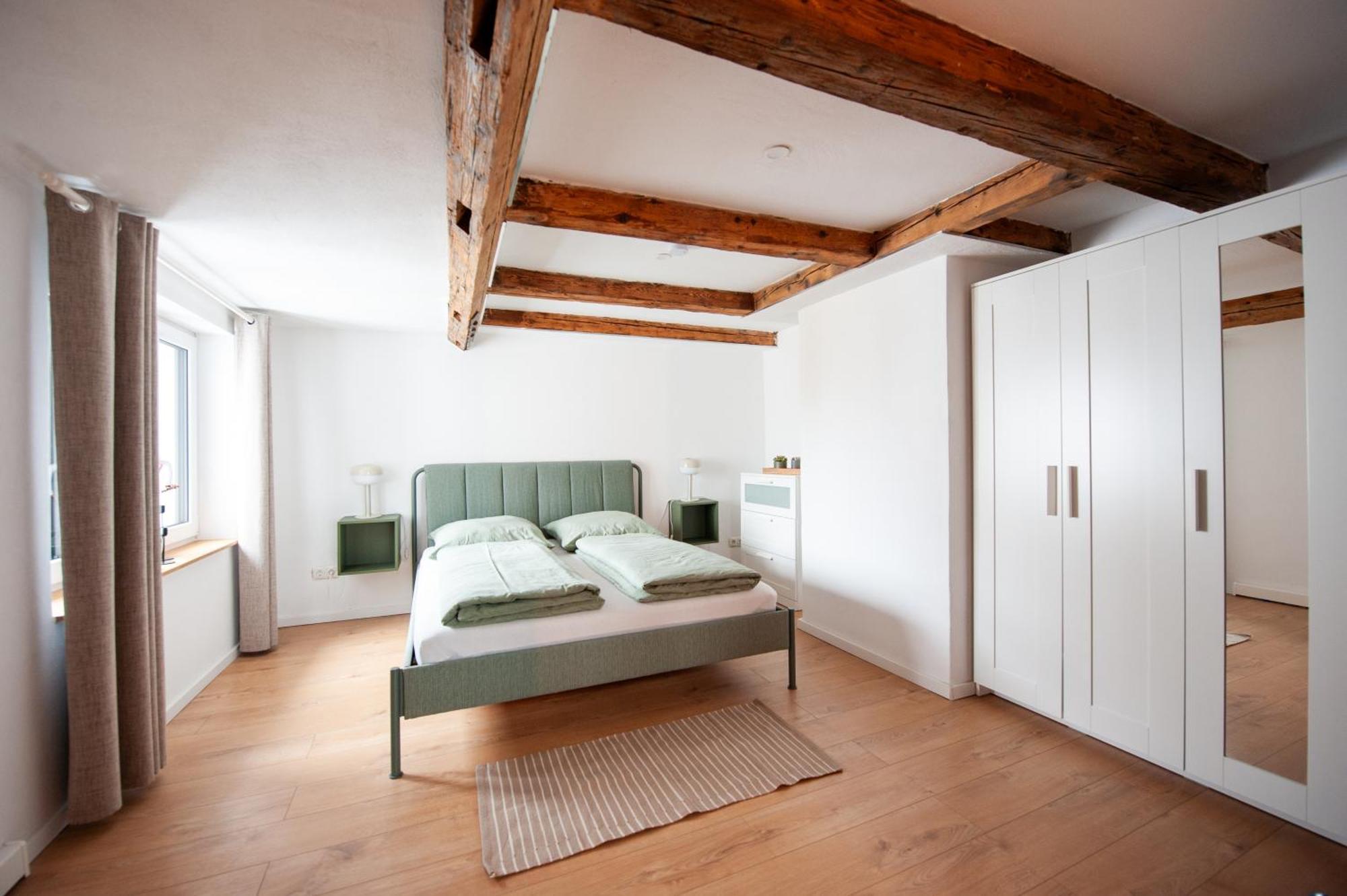 Schlossberg - Ferienwohnung Im Herzen Von Selb Bagian luar foto